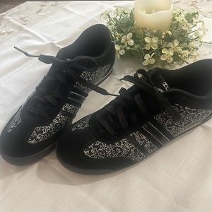 Women’s Champion Sneakers/shoes, Size 11, black/grey